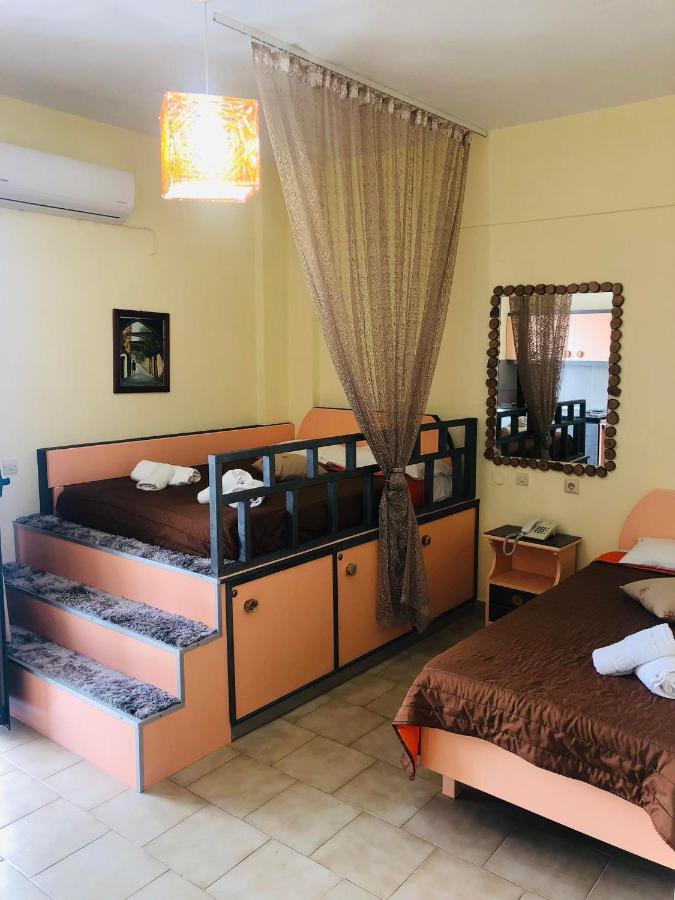 Takis Hotel Apartments إياليسوس المظهر الخارجي الصورة