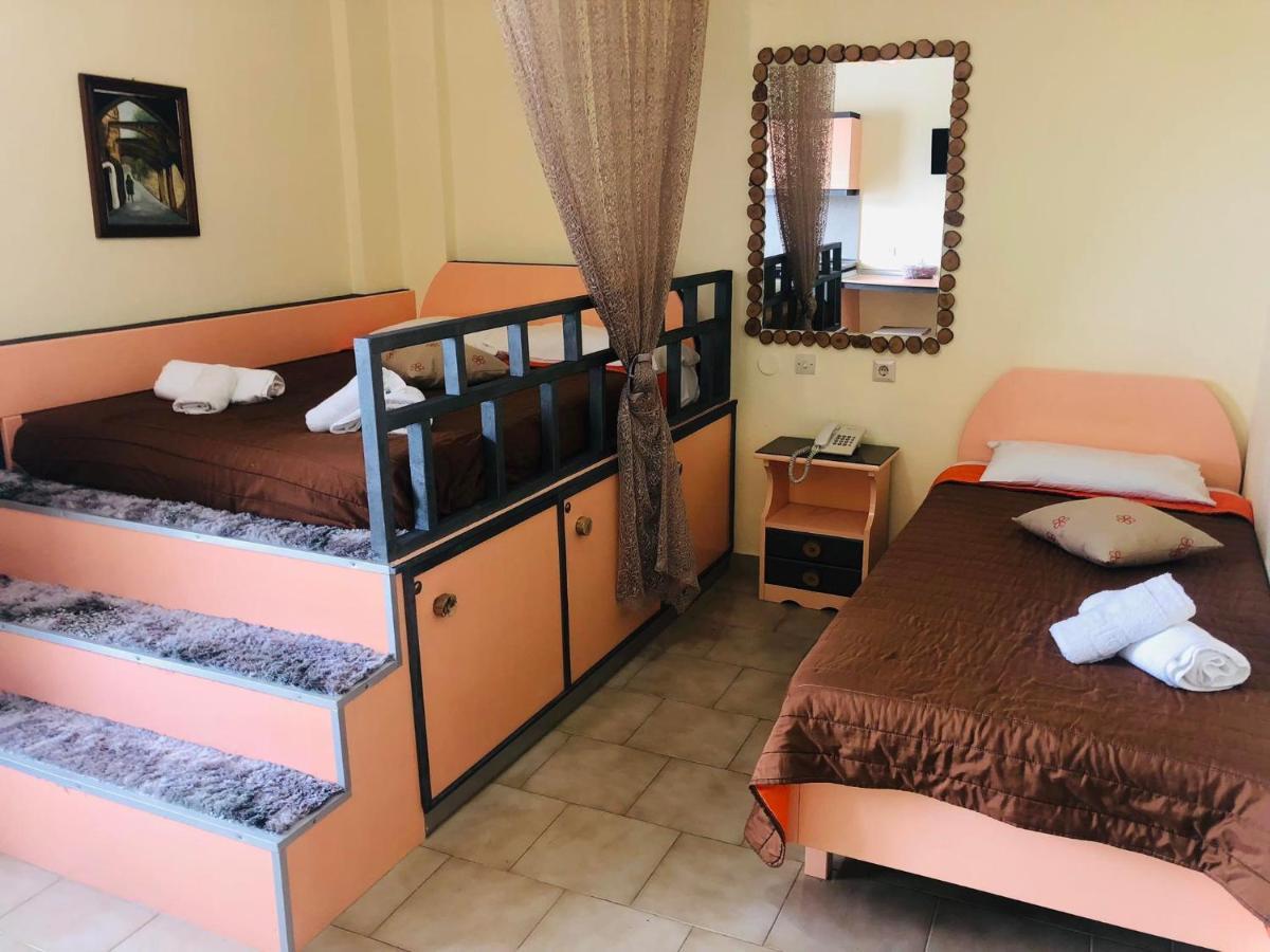 Takis Hotel Apartments إياليسوس المظهر الخارجي الصورة