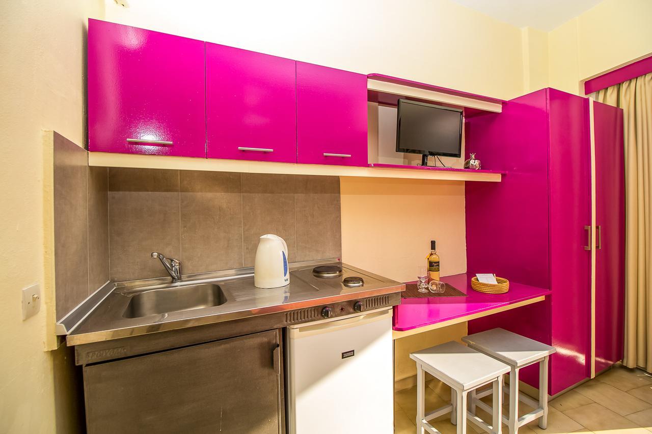 Takis Hotel Apartments إياليسوس المظهر الخارجي الصورة