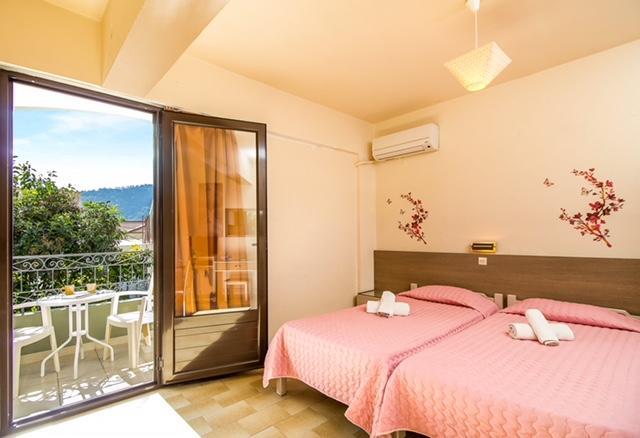 Takis Hotel Apartments إياليسوس المظهر الخارجي الصورة