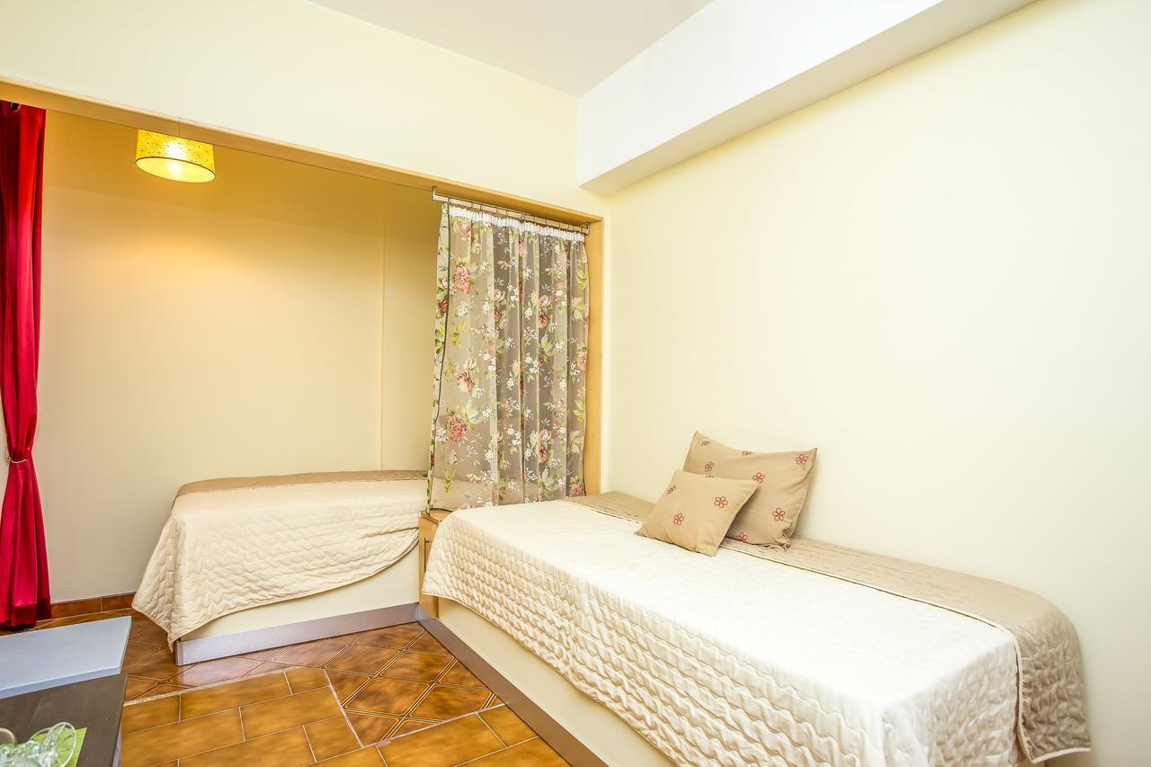 Takis Hotel Apartments إياليسوس المظهر الخارجي الصورة