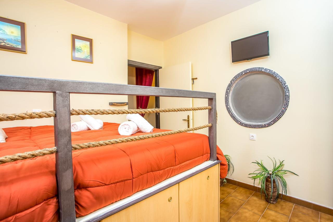 Takis Hotel Apartments إياليسوس المظهر الخارجي الصورة